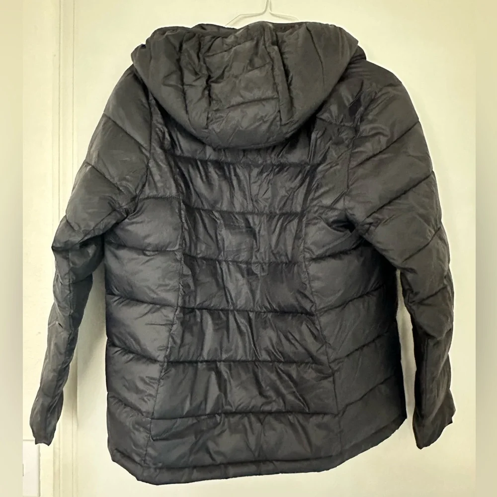 Abercrombie & Fitch Lightweight Packable Puffer Removable Hood in Black Medium - Picture 7 of 8